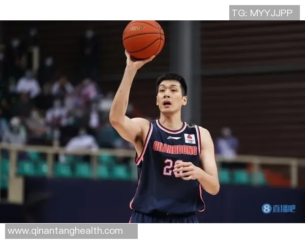 任骏飞领衔广东男篮奋战新赛季展现拼搏精神与团队协作的决心与信念